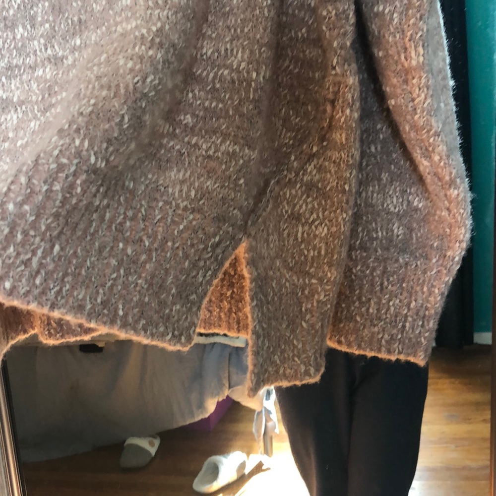 Turtle Neck Sweater - Picture 4 of 4